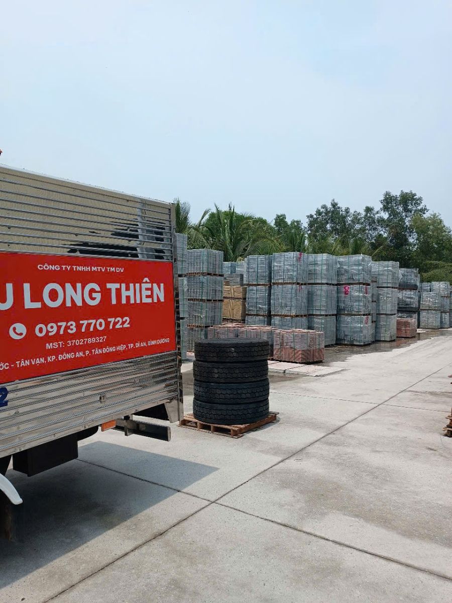Cách lựa chọn lốp xe đầu kéo (container) tốt nhất 2025